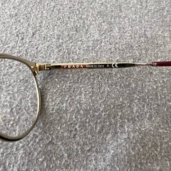 PRADA frame. Has prescription, will need to change lenses - Picture 5 of 6